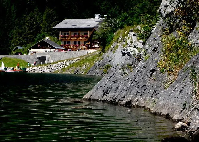 Konukevi Gosausee 3*