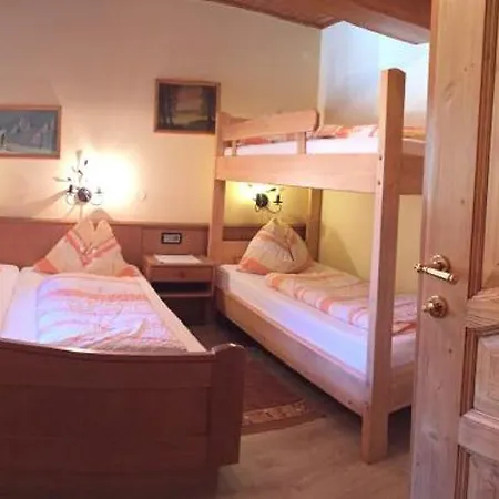 岣梢湖客栈酒店