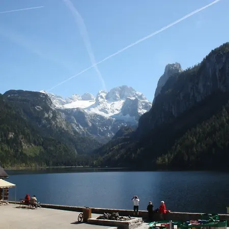 岣梢湖客栈酒店